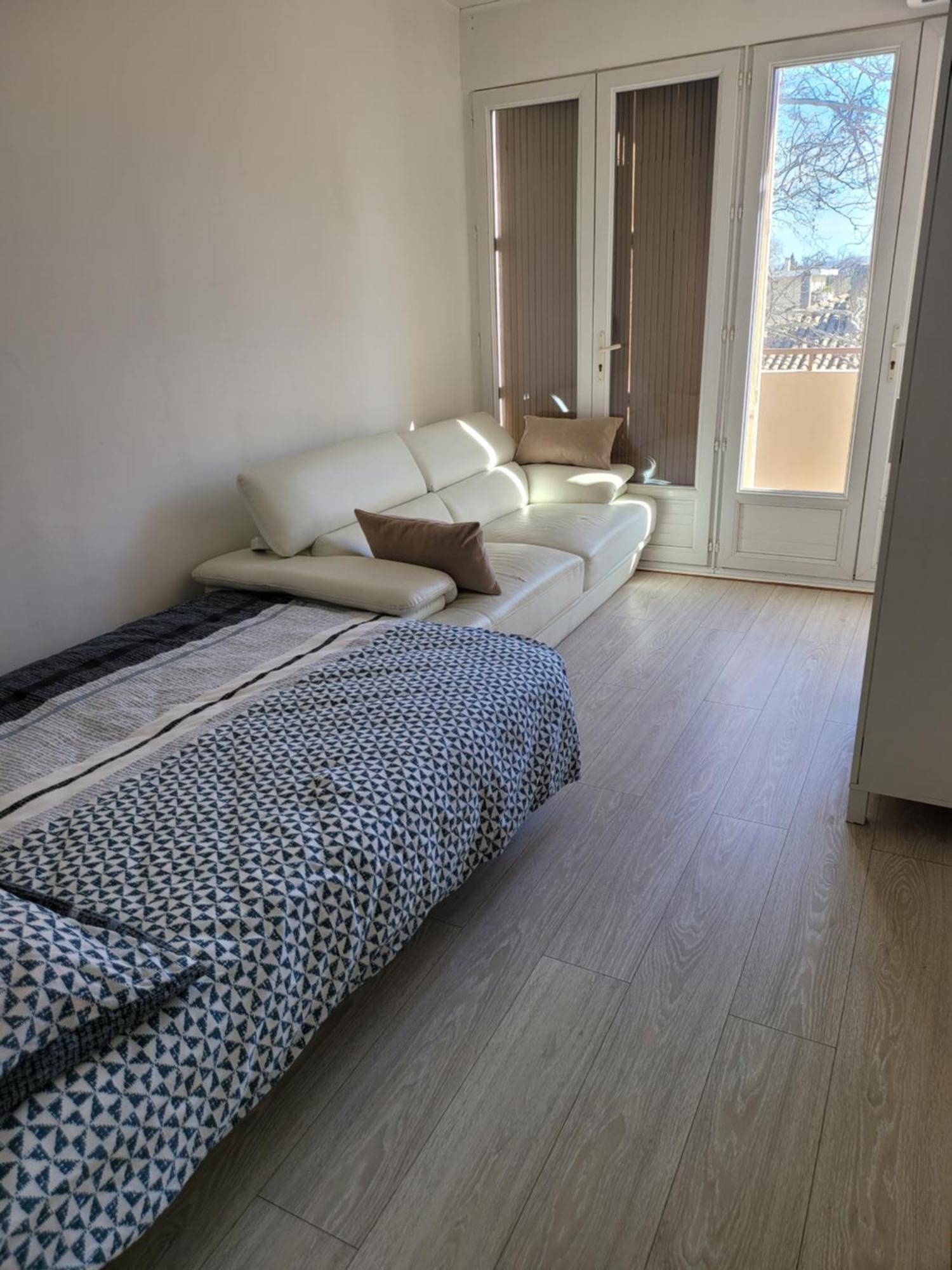 דירות אביניון Elegant Apparemment 60M2 Climatise מראה חיצוני תמונה